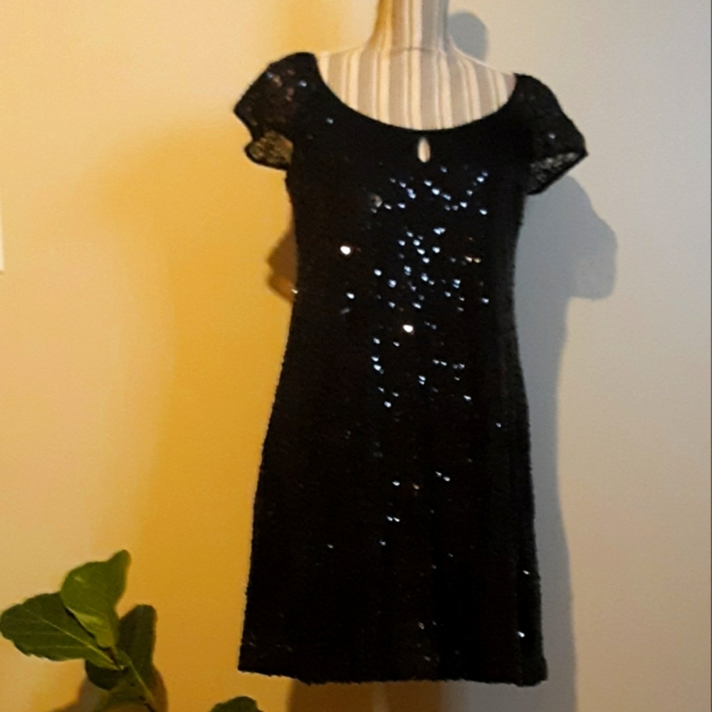 Black sequin party dress